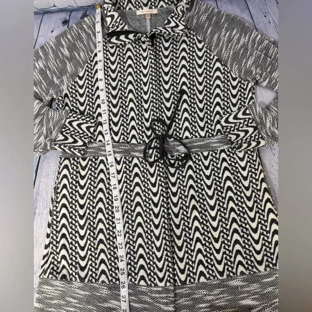 Skies are Blue Black White Boho Geo Zip Front Tie Waist Jacket Cardigan Size S